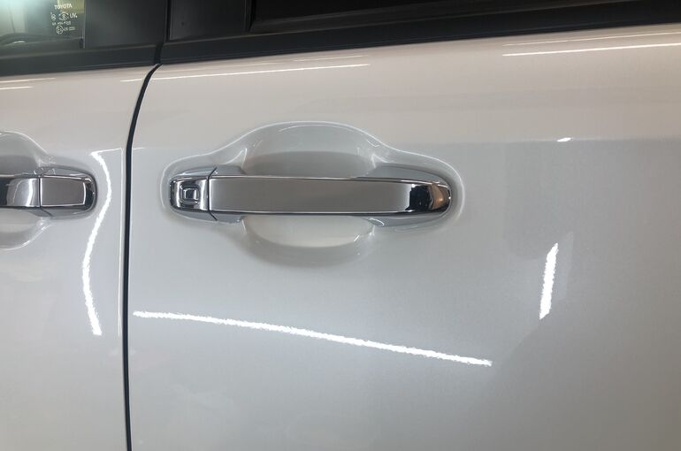 7762D6E9-20F5-42FA-9AB0-4F27FAD3CE23